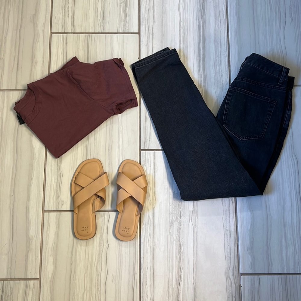 BDG Black Mom Jeans Size 27
